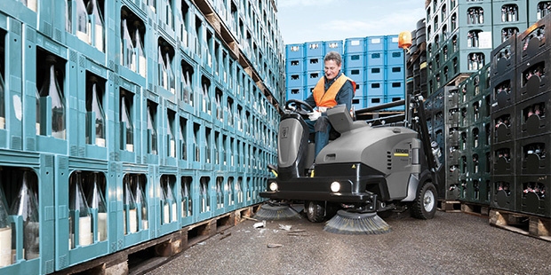 Kärcher  Vacuum sweepers ride-on