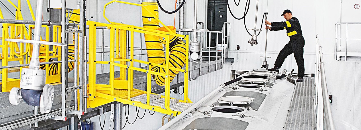 Kärcher Tank interior cleaning – tailor-made solutions for tanks and containers of all sizes